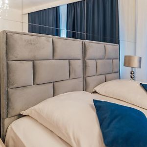 Economy Triple Room
